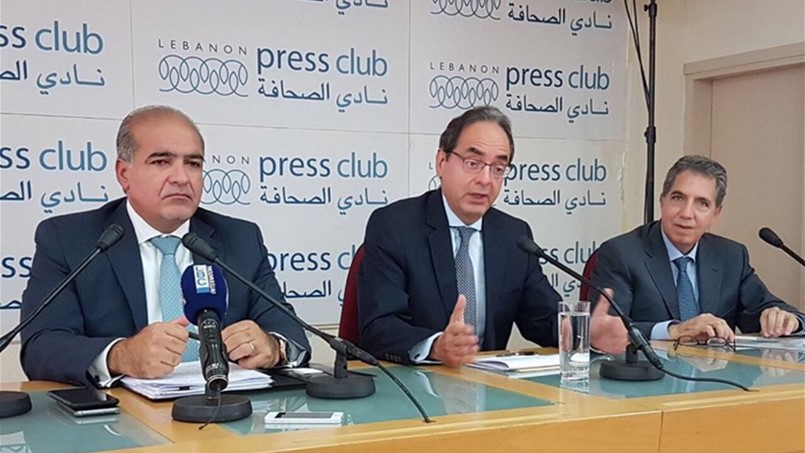 خبراء اقتصاد يُجمعون على عدم جواز فرض ضرائب جديدة