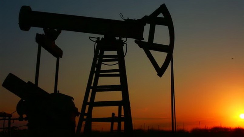 ارتفاع النفط  بسبب إرما