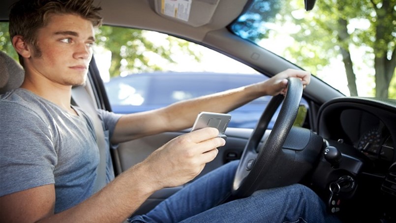 عندما يرن هاتفك أثناء القيادة