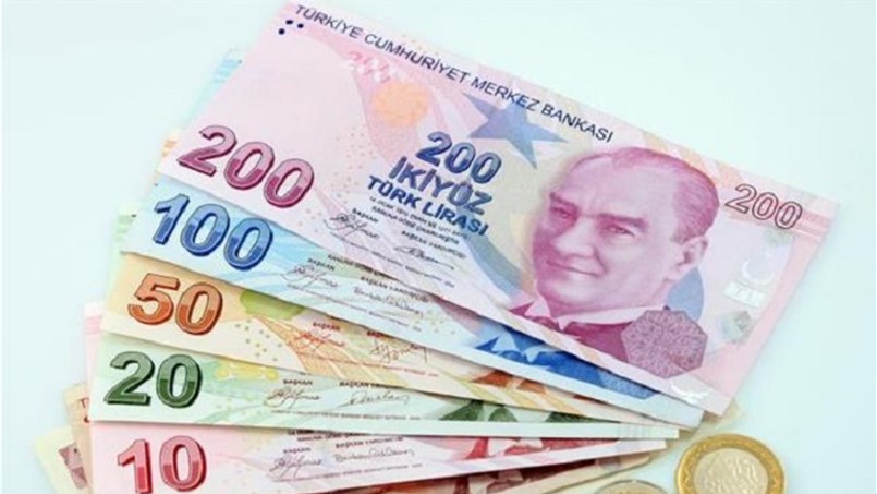 تراجع الليرة التركية بشكل ملحوظ