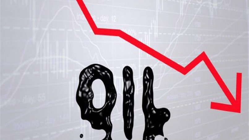 النفط باللون الاحمر