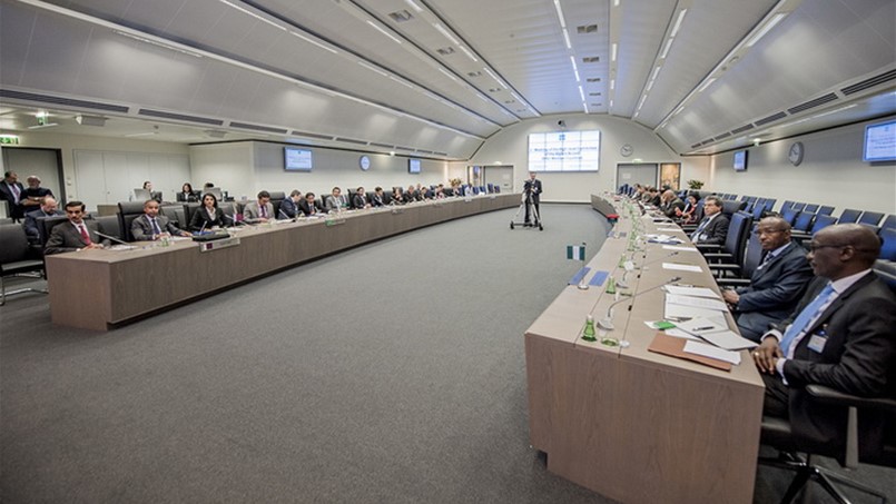 اتفاق بين أوبك ومنتجي النفط غير الاعضاء