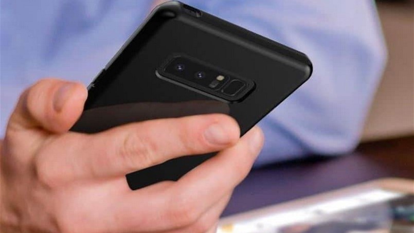 سامسونغ تحضر عدواًّ لواتساب