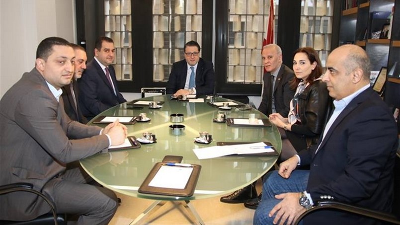 رئيس الهيئات الاقتصادية يبحث شؤون قطاع المطاعم