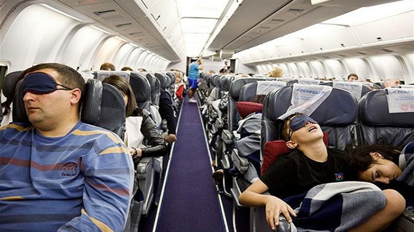 ما هي أفضل المقاعد للنوم في الطائرة؟