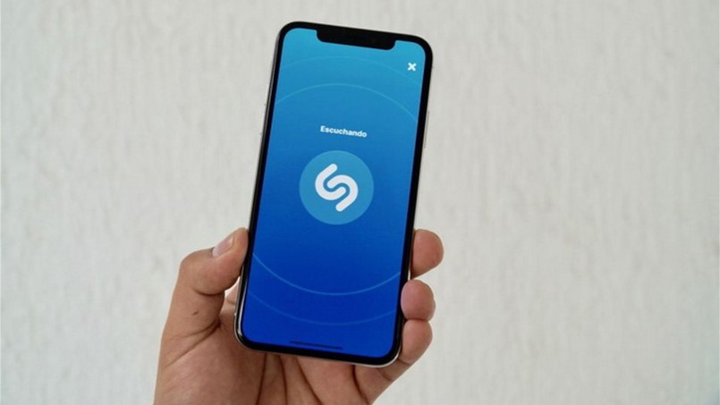 أوروبا تسأل لماذا اشترت آبل هذا التطبيق؟