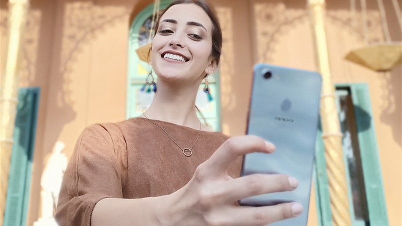 هاتف OPPO F7 يزيدكم تألقاً وتميّزاً