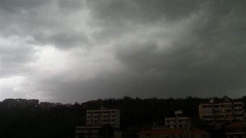 منخفض جوي قوي يفتتح موسم العواصف في لبنان