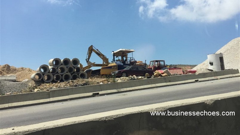 أعمال صيانة على أوتوستراد جسر صوفر ـ المديرج