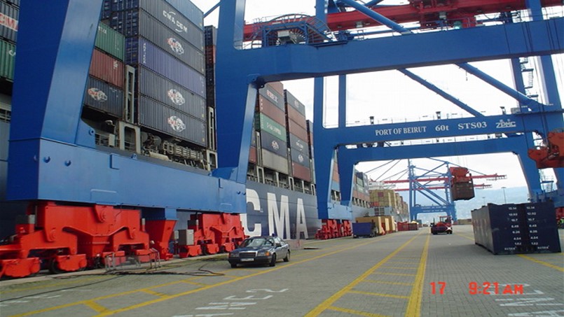 مرفأ بيروت نحو 24/24 ساعة يوميا