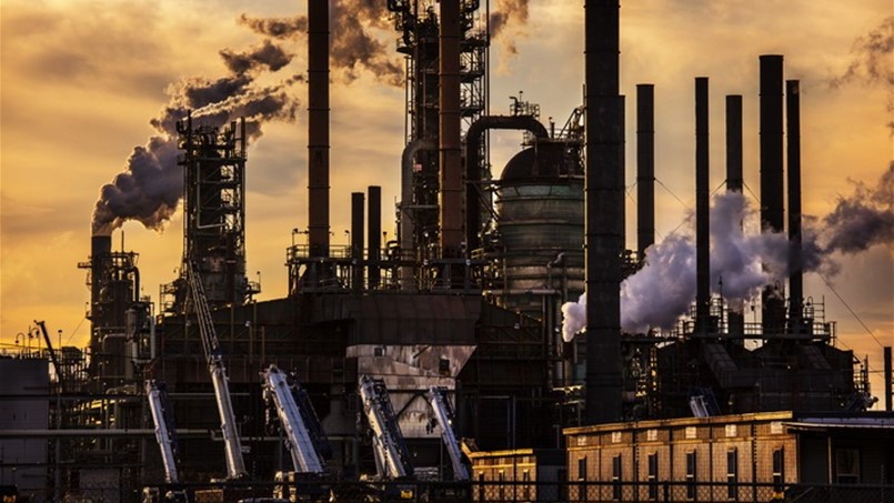 أسعار النفط لا تزال قريبة من مستوياتها المرتفعة