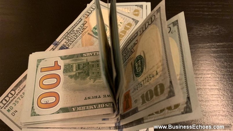 سعر صرف الدولار في السوق السوداء في 8 حزيران