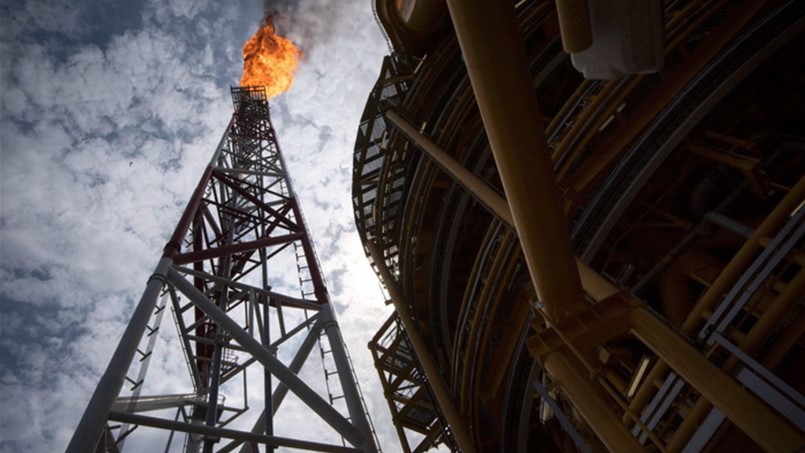 ارتفاع أسعار النفط  رغم الطلب الضعيف