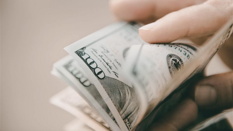 سعر دولار المنصة في 26 آب