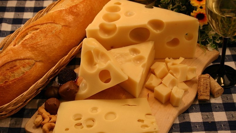 لماذا تعتبر سويسرا عاصمة الجبنة في العالم؟