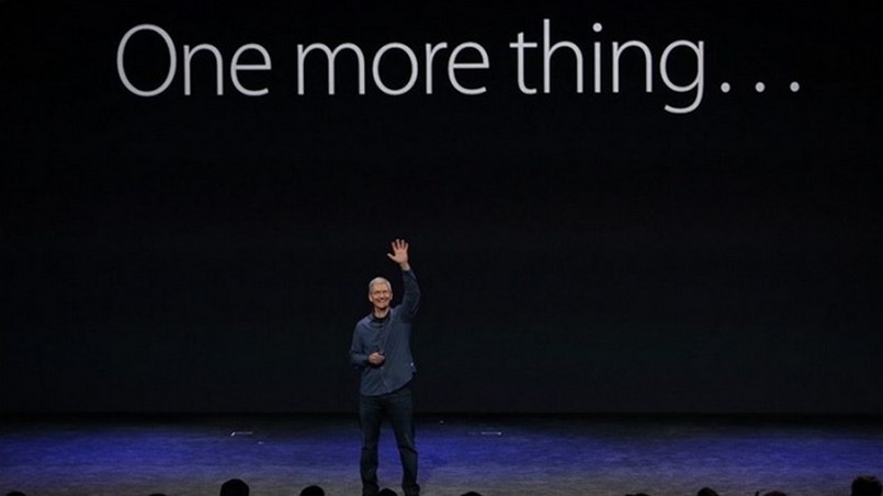 بعد 10 أعوام على رحيل جوبز.. آبل لا تزال تعتمد على التشويق والتضخيم