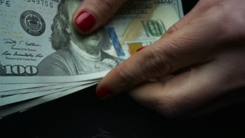 سعر دولار المنصة في 2 كانون الأول