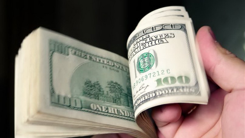 سعر صرف الدولار في السوق السوداء في 8 كانون الثاني