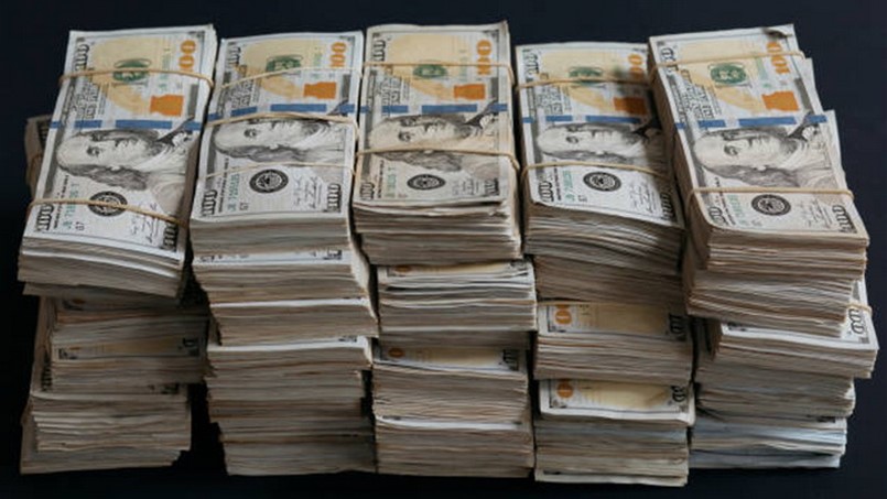 سعر صرف الدولار في السوق السوداء في 10 شباط