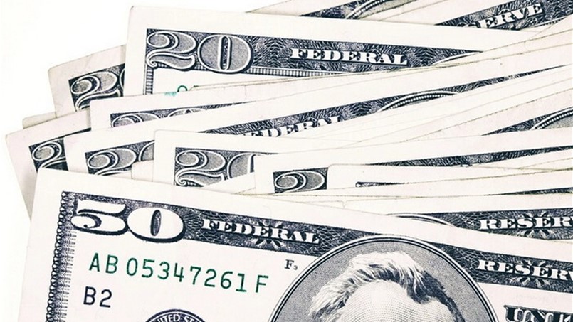 سعر صرف الدولار في السوق السوداء في 14 آذار