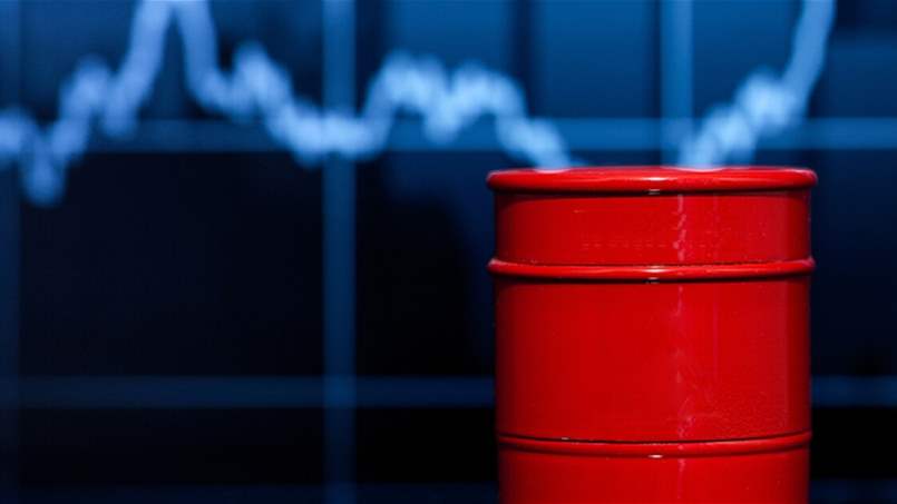 النفط يتراجع بسبب بيانات يوم السبت