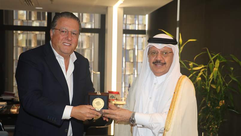 شقير يكرّم سفير قطر بميدالية الهيئات الاقتصادية