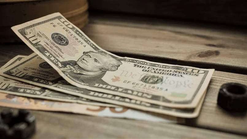 سعر صرف الدولار في السوق السوداء في 28 آب