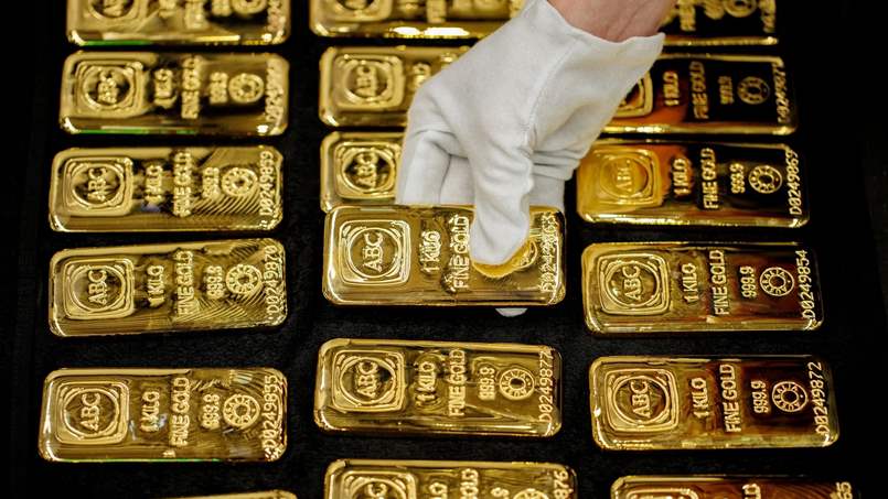 سعر الذهب يهبط لأدنى مستوى في شهر
