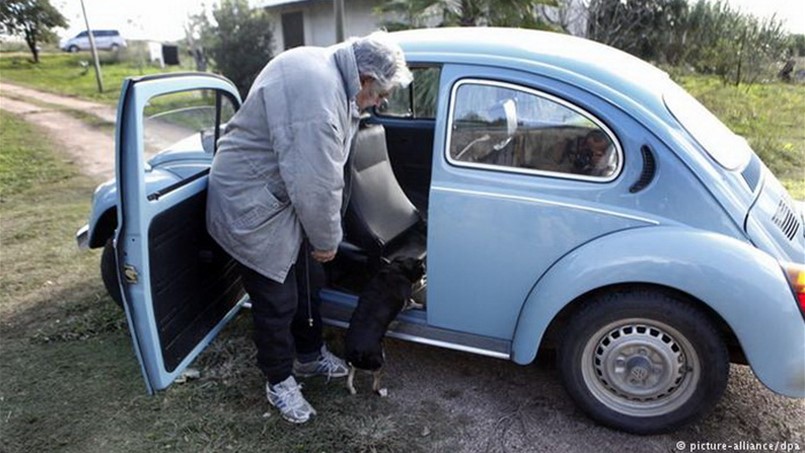 لماذا رفض افقر رئيس بيع سيارته