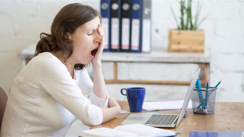 كيف تتخطى خمول ما بعد الغداء خلال دوام العمل