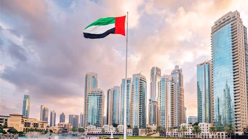 الإمارات تحدد الدخل الشهري المطلوب لإصدار تأشيرة زيارة قريب أو صديق