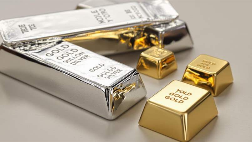 أسعار الفضة تواصل قفزاتها.. فماذا عن الذهب؟