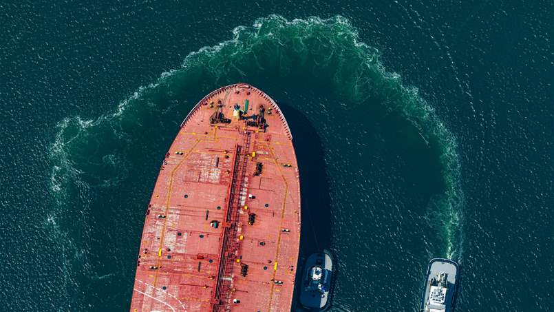 التطورات الجيوسياسية ترفع أسعار النفط 