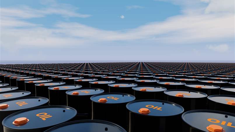  مكاسب محدودة للنفط في ظل مخاطر الإمدادات