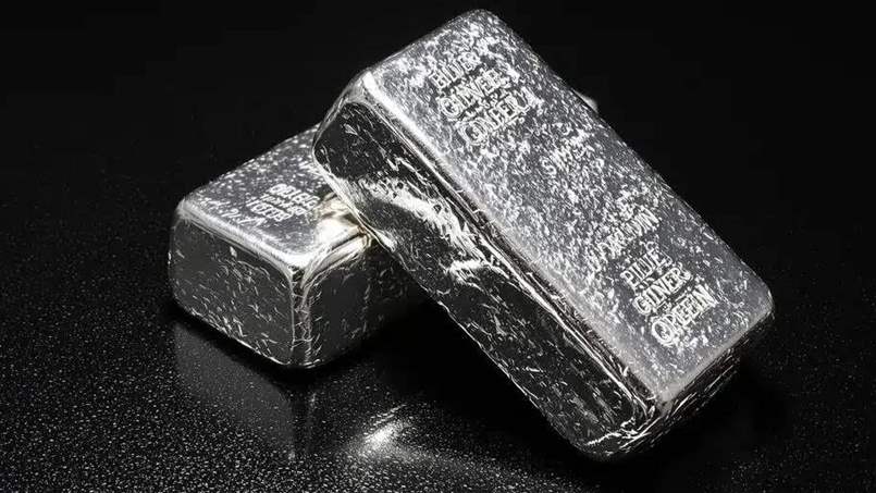 الفضة ترتفع بأكثر من 7%