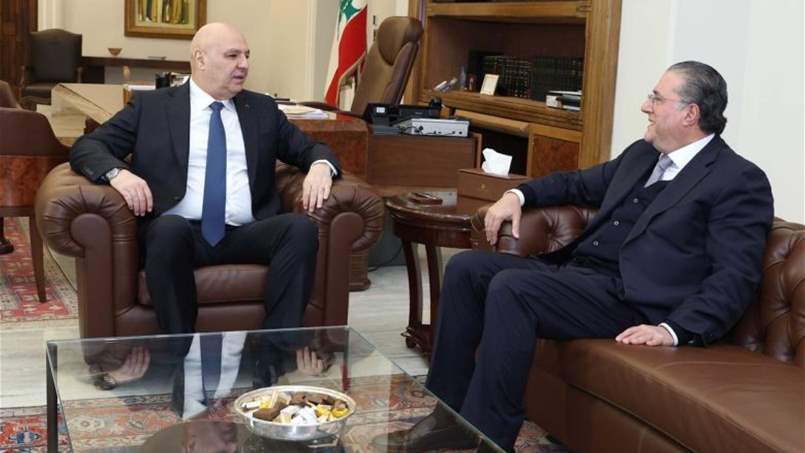 شقير يزور عون: موسم الأعياد ذكّرنا بأيام العز