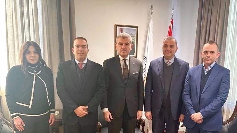 تاتش تعرض على وزير الصناعة سبل التعاون مع القطاع الصناعي