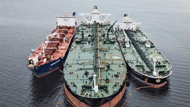 محادثات عُمان تُبرّد أسواق النفط