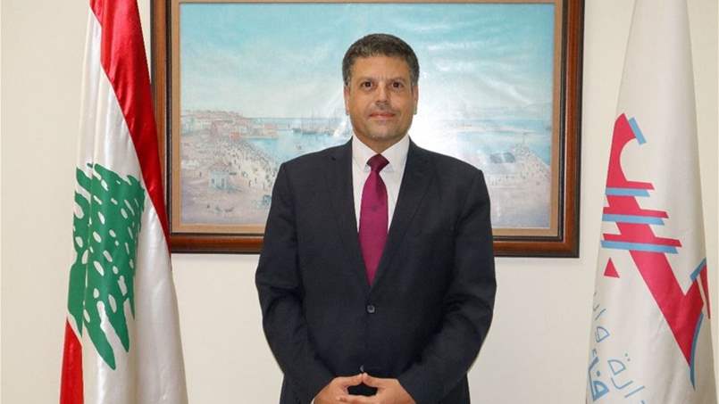 بعد الحادث الذي تعرض له...إدارة مرفأ بيروت تكشف عن وضع مديرها العام