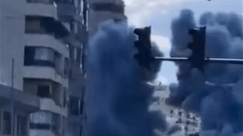 بالفيديو – غارة عنيفة على فرع للقرض الحسن في الضاحية