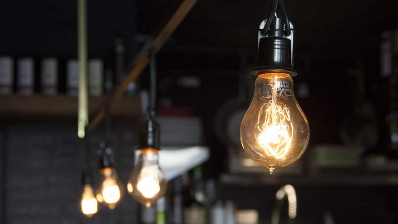 هل يواجه لبنان خطر انقطاع الكهرباء قريباً؟ 