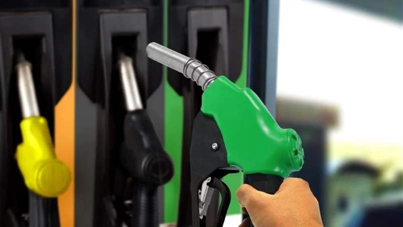 عبور الناقلة هندية يهبط بأسعار النفط