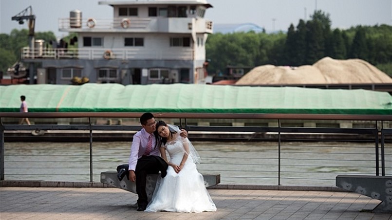 منع اداء النشيد الوطني في الأعراس