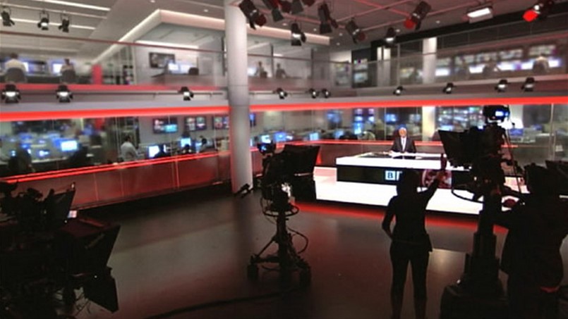 موظفون أم ضيوف.. يسرقون حمامات قناة تلفزيونية