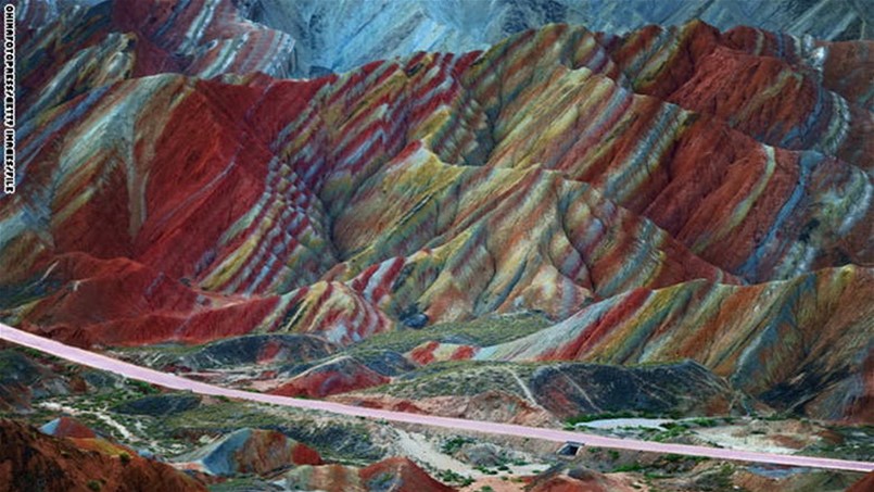 هل سمعتم بتلك المواقع الطبيعية التي منحتها الالوان شهرةً ؟