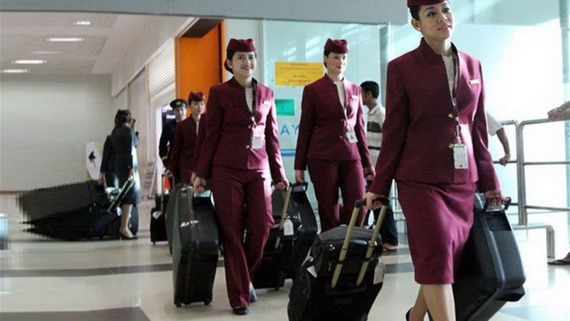 القطرية تردّ على من يتّهمها بالاستغناء عن مضيفات