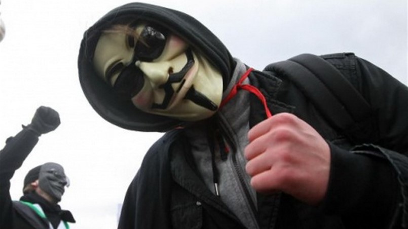 مطلوب للعدالة مقابل ٣ ملايين دولار اميركي