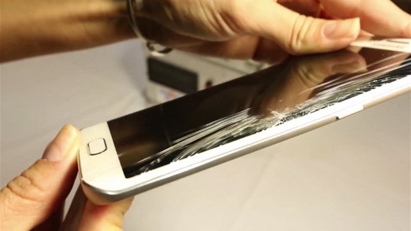 برأيك من هي الجهة التي ترهق هواتف سامسونغ بالشائعات