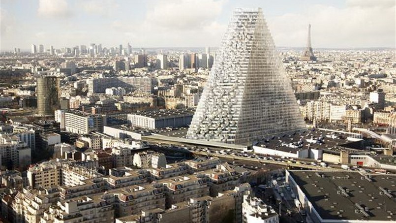 باريس تكسر قرار الابراج بعد 42 عاماً