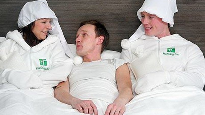 هل سمعتم من قبل بموظَّف تدفئة الفراش ؟